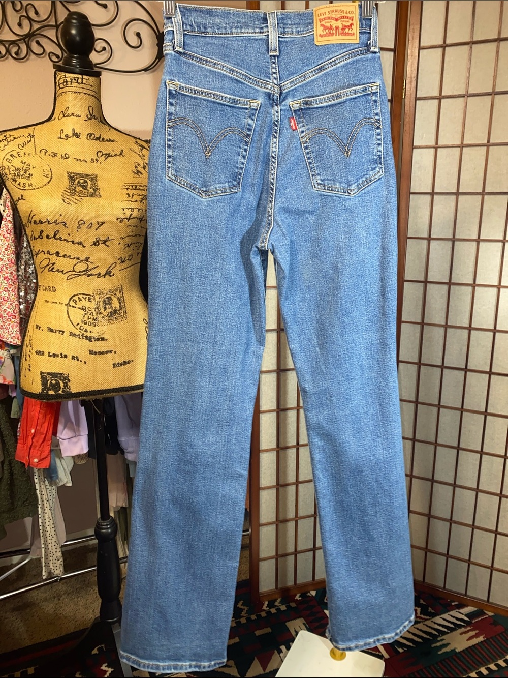 Levi Strauss RIBCAGE BOOT Jeans - Size 28 - Picture 3 of 10